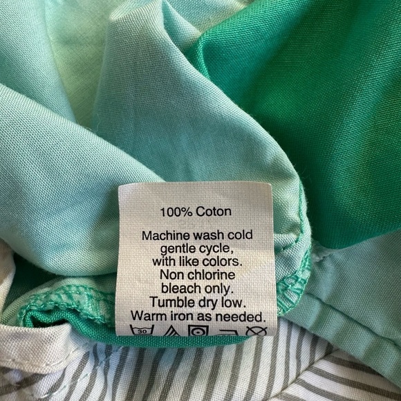 J Crew 100% Cotton Broken In Chino Shorts - Green - Size 4 - Picture 5 of 8